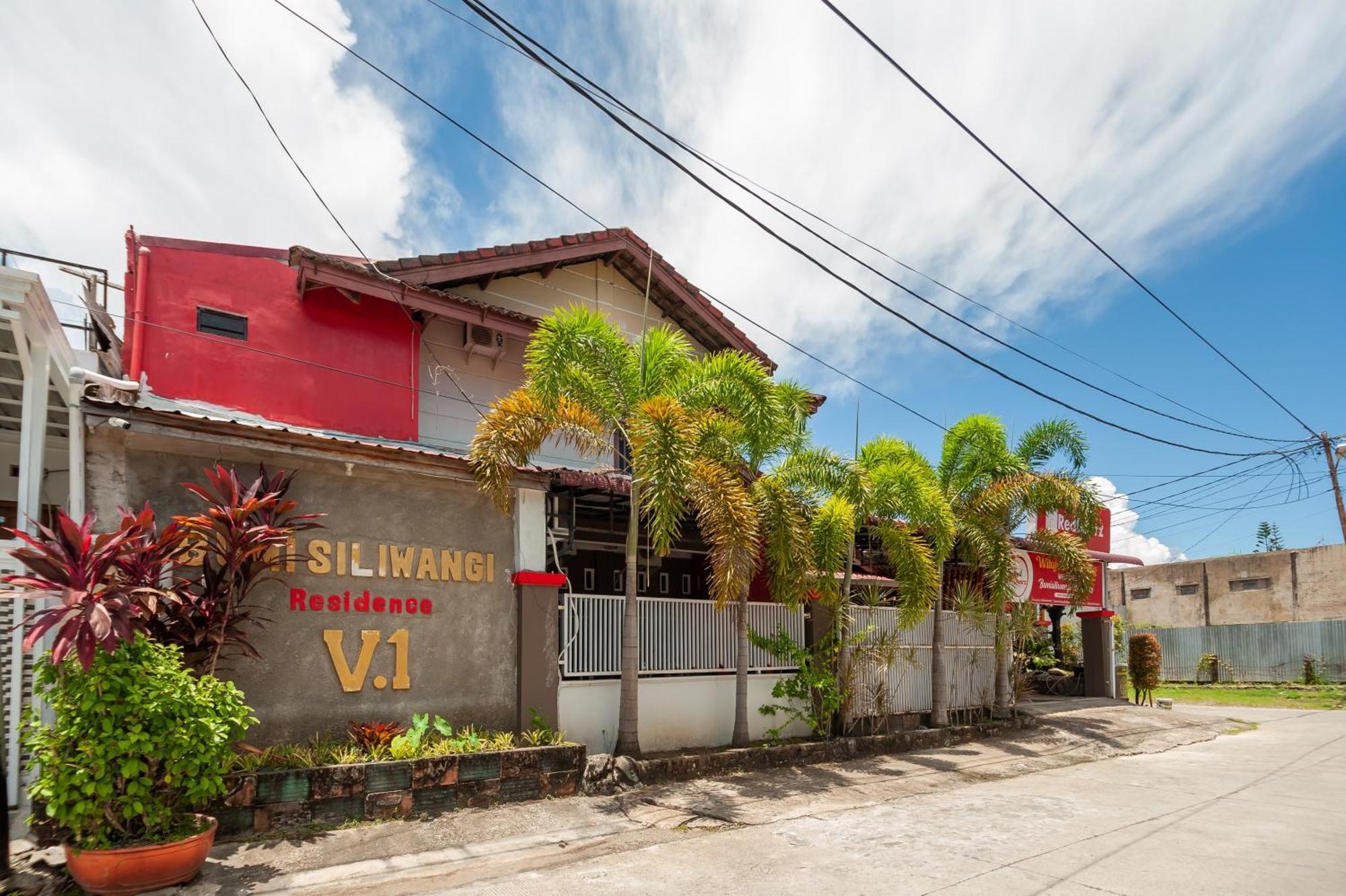 Reddoorz Syariah At Bumi Siliwangi Residence Padang Kültér fotó